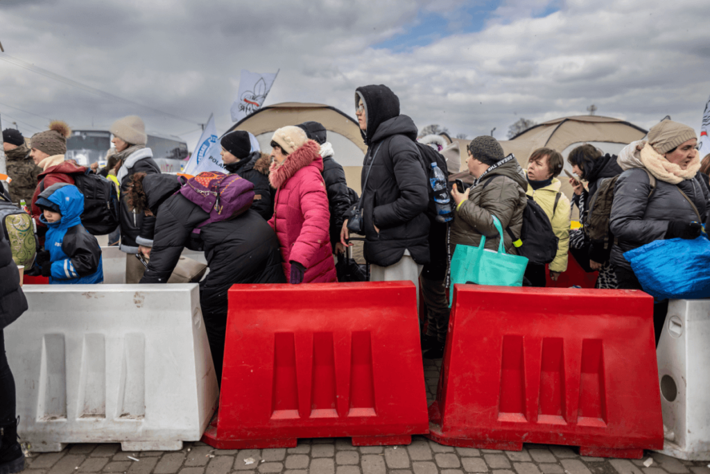 Rifugiati dall'Ucraina al confine con la Polonia nel marzo 2022 - Foto: Unione Europea