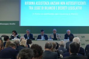 Foto dell'evento organizzato dal Patto per un nuovo welfare sulla non autosufficienza a Roma il 24 ottobre per discutere della riforma della non autosufficienza