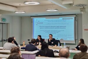Foto del VIII Incontro Nazionale della Rete delle Politiche Locali del Cibo. Utilizzata per un articolo di Percorsi di secondo welfare sul progetto DisPARI che studia la povertà alimentare negli adolescenti.
