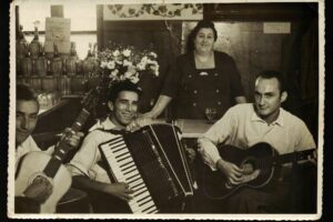 Una fraschetteria a fine anni 40, a Roma - Foto: Riverrun
