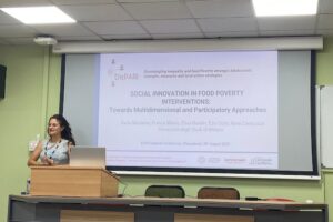 Foto di Elisa Bordin durante il suo intervento durante l’ECPR General Conference 2025